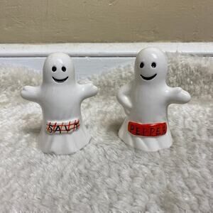 Set Of 2 Vintage Ghost Salt And Pepper Shakers Halloween Decorative